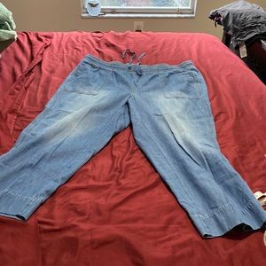 Ladies jeans size 18
